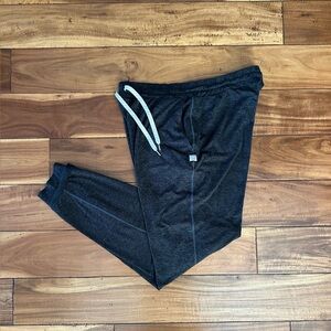 Vuori Performance Jogger Womens Medium Charcoal Heather DreamKnit Pants